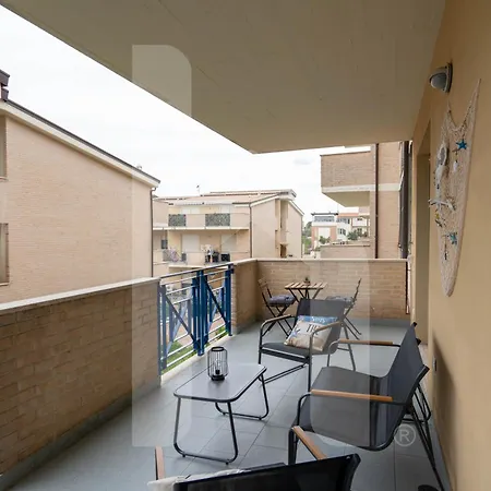 Homiday - Bay Village Int A10 * Pineto