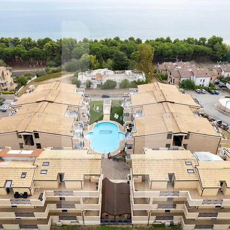 Homiday - Bay Village Int A10 Appartement