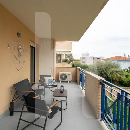 Apartment Homiday - Bay Village Int A10